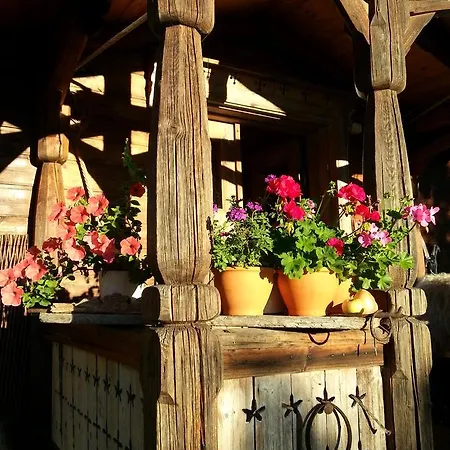 Herkestad Gard B&B *